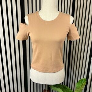 DKNY Camel Cold Shoulder Tee Sz med